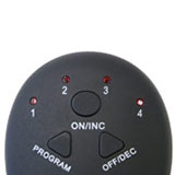 Das kleine schwarze Gerät des Abs Stimulator auf weißem Hintergrund