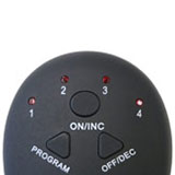 Das kleine schwarze Gerät des Abs Stimulator auf weißem Hintergrund
