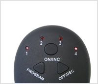 Das kleine schwarze Gerät des Abs Stimulator auf weißem Hintergrund Das kleine schwarze Gerät des Abs Stimulator auf weißem Hintergrund
